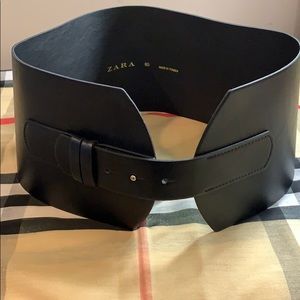 Oversize waist belt from Zara